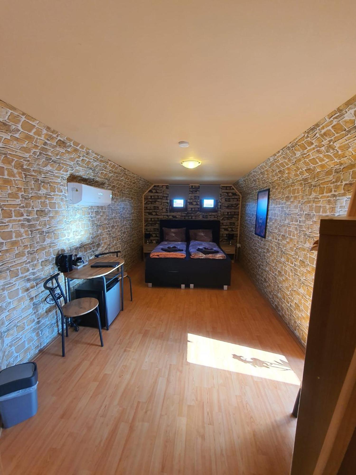 A mi Paradicsomunk Vemend Exterior foto
